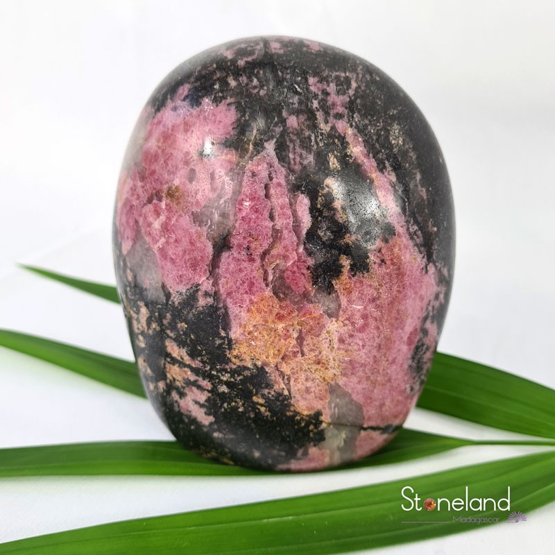 Pierre forme libre - Rhodonite Pierre forme libre - Rhodonite